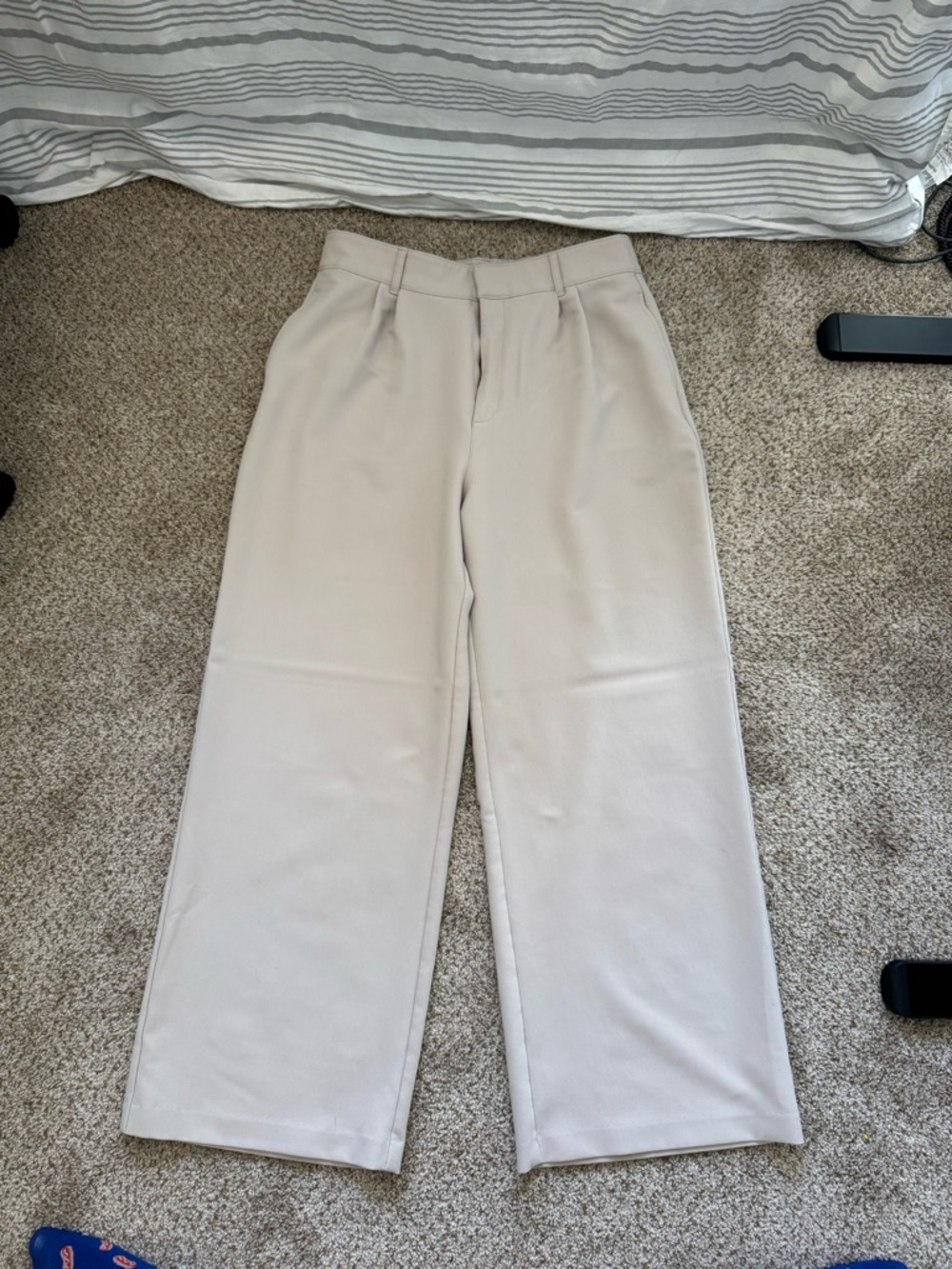 Abercrombie & Fitch Wide-Leg Pants in Light Beige